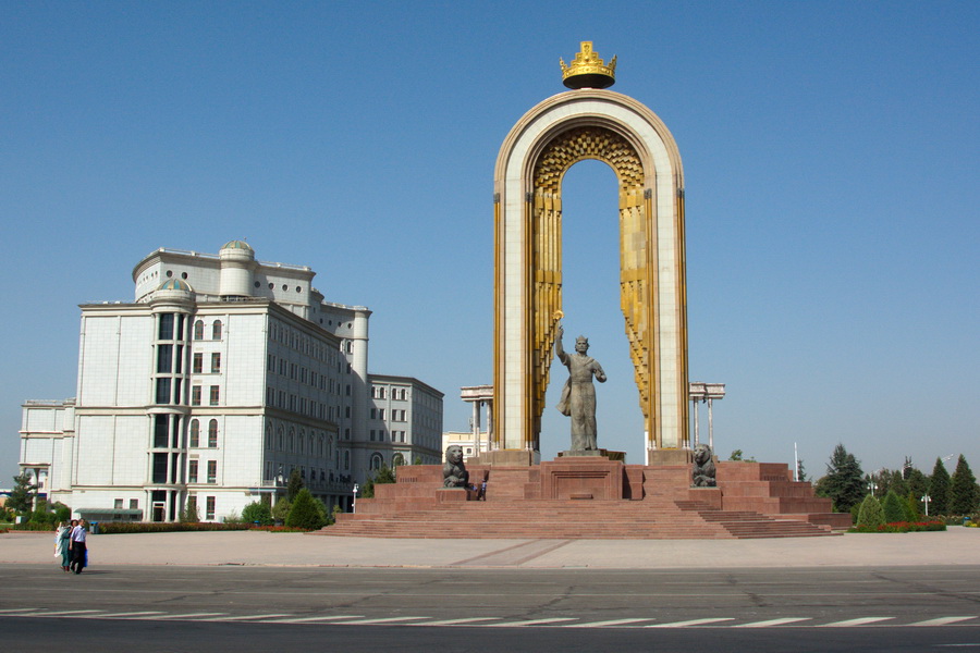 Памятник Исмаилу Сомони, Душанбе