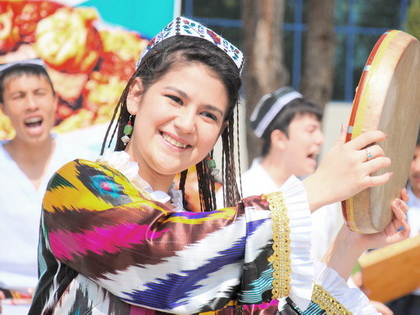 Circuito Grupal en Navruz de 8 días - en Español